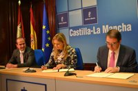 Investigarán el uso un vinagre de madera frente a la maleza de las carreteras