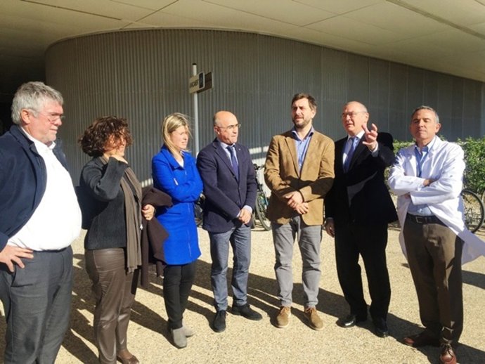 Visita del conseller T.Comín en el Hospital de Reus