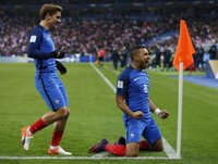 Payet afianza el liderato de Francia