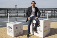 Paco León defiende en Huelva seguir haciendo cine "de trinchera" como el iberoamericano