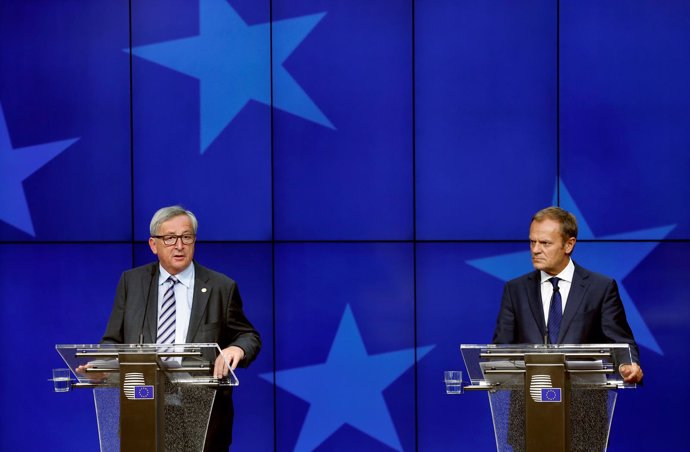 Jean-Claude Juncker y Donald Tusk en una comparecencia