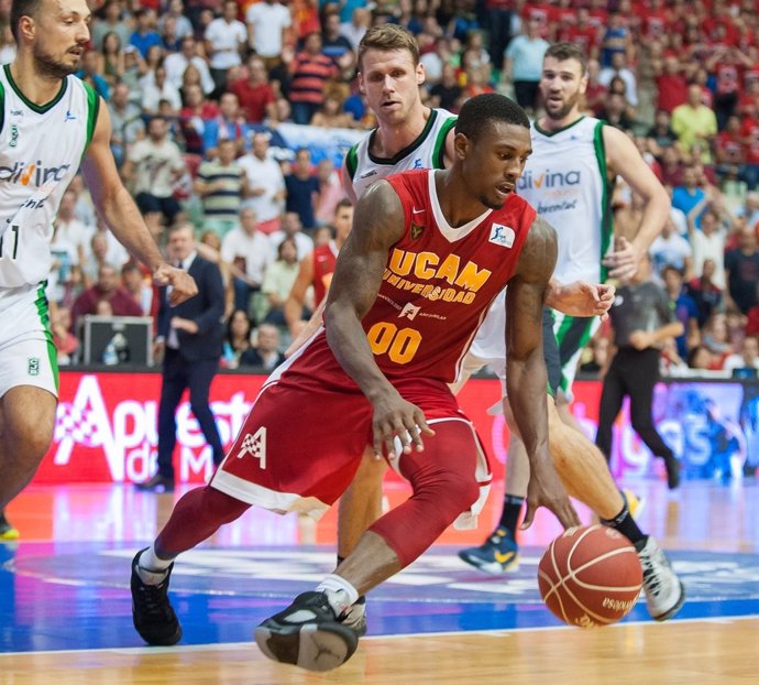 Ovie Soko UCAM Murcia Divina Seguros Joventut