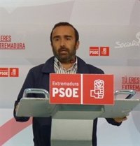 El PSOE cree que con la entrega del borrador de PGEx se verá la "voluntad real" de acuerdo