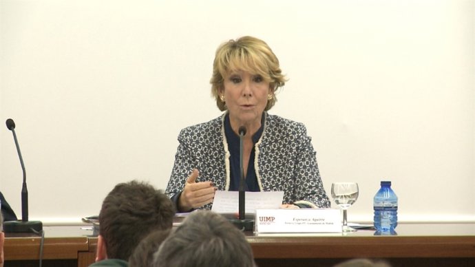 Aguirre durante la conferencia