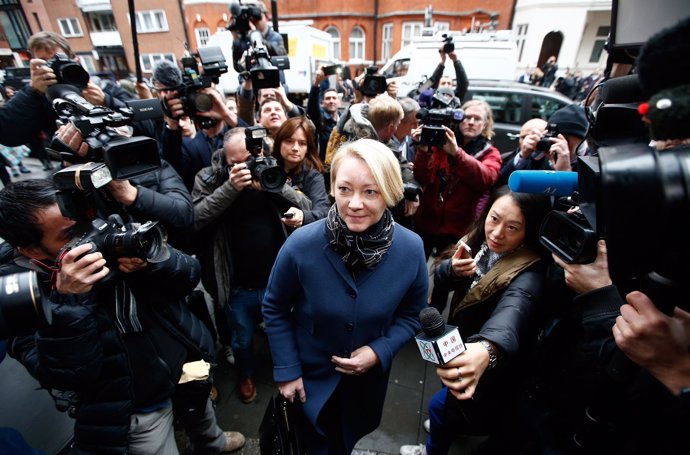 Fiscal sueca en la Embajada de Ecuador para interrogar a Julian Assange