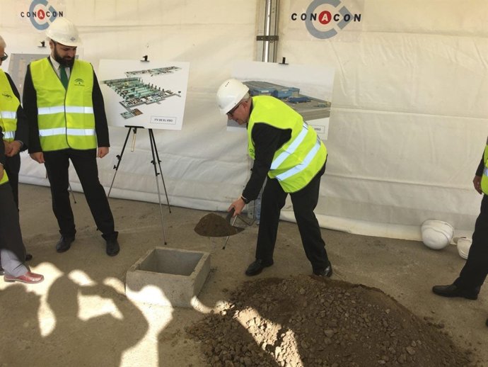 Sánchez Maldonado pone la primera piedra ITV El Viso Málaga