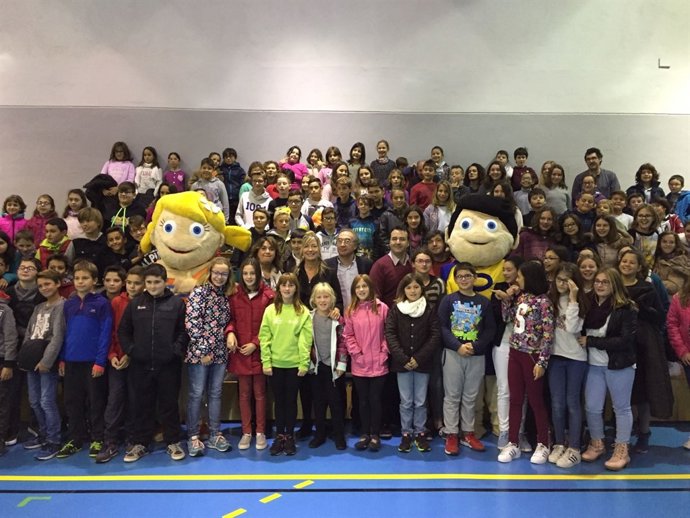 Marcg y Gómez durante presentación de un programa educativo
