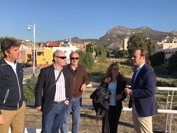 Jaboneros cassa málaga arroyo cauce limpieza tierra