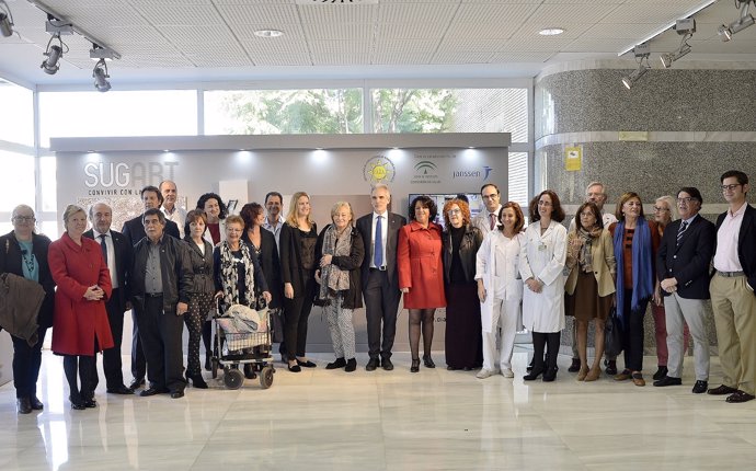 El consejero de Salud, Aquilino Alonso, inaugura en Sevilla la exposición itiner