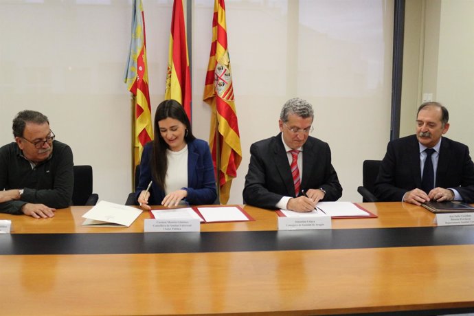 Firma del convenio de atención sanitaria en zonas limítrofes entre GVA y Aragón