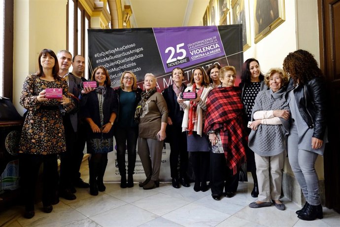 Presentación campaña 'se llama maltrato y lo sabes' del Ayuntamiento de Málaga
