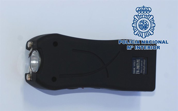 " La Policía Nacional Detiene A Dos Personas Como Autores De Un Robo Con Violenc