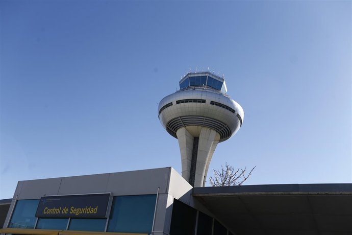 Torre de control, torres de control del aeropuerto de Barajas