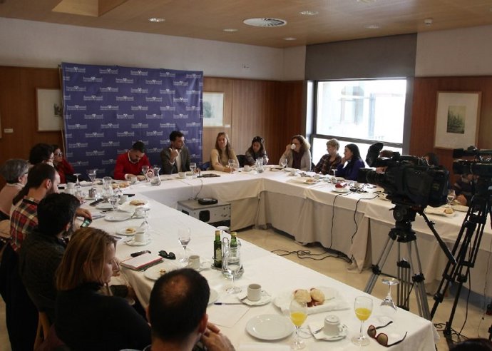 El líder de IULV-CA, Antonio Maíllo, durante un desayuno informativo