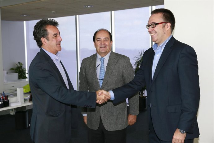 Martín recibe al nuevo director de la Escuela Universitaria de Turismo Altamira