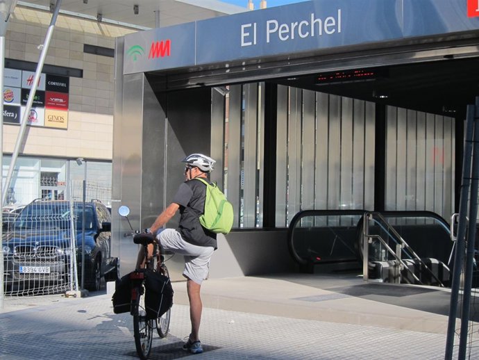 Metro, Suburbano, Ciclista, bicicleta, El Perchel, Intercambiador, vialia