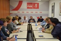 El PSOE de Cáceres respalda a Vara en su exigencia al Gobierno de que "escuche a Extremadura"