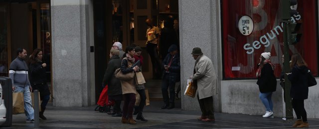 Pull&Bear, compra, compras, comprar, precios, IPC, consumo, rebaja, rebajas