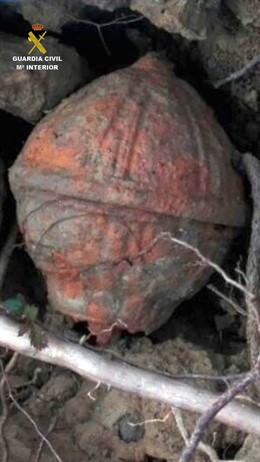 Granada de mano hallada en Sant Sadurní de l'Heura