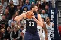 Marc Gasol cierra su mejor partido del curso en una noche de contraste español