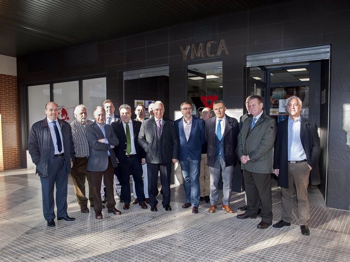 Ceniceros se reúne con responsables de YMCA