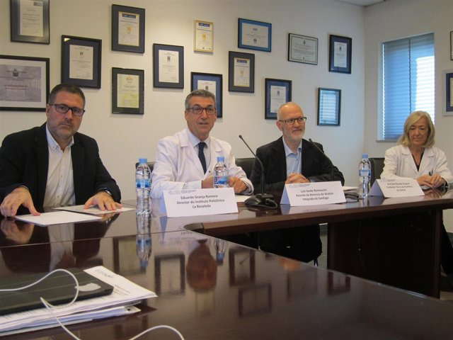 Firma del convenio entre el CHUS, La Rosaleda y Fundación Tierra de Hombres