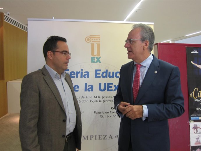 El rector de la UEx y el director general de Universidad de la Junta