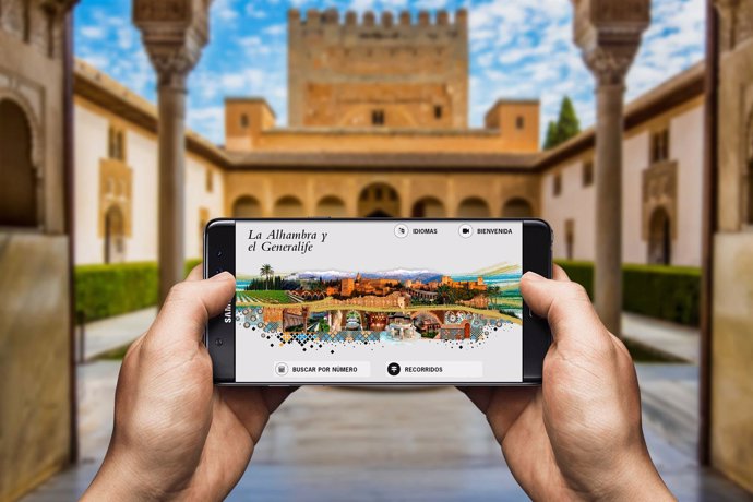 La nueva audioguía de la Alhambra de Granada