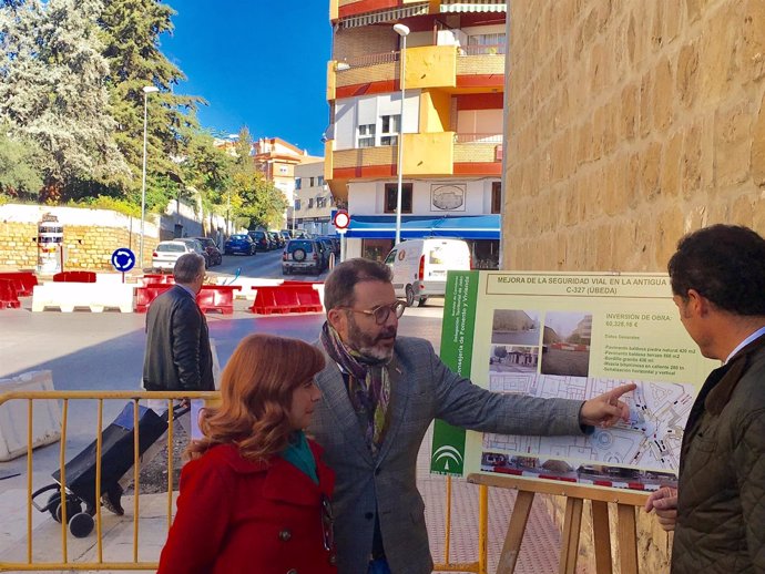 Visita obras mejora de seguridad vial en Úbeda