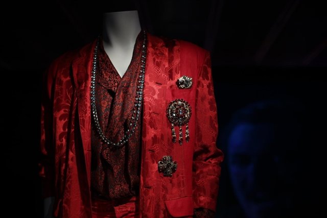 El Museo Del Traje Rinde Homenaje A Tino Casal Por El 25 Aniversario De 