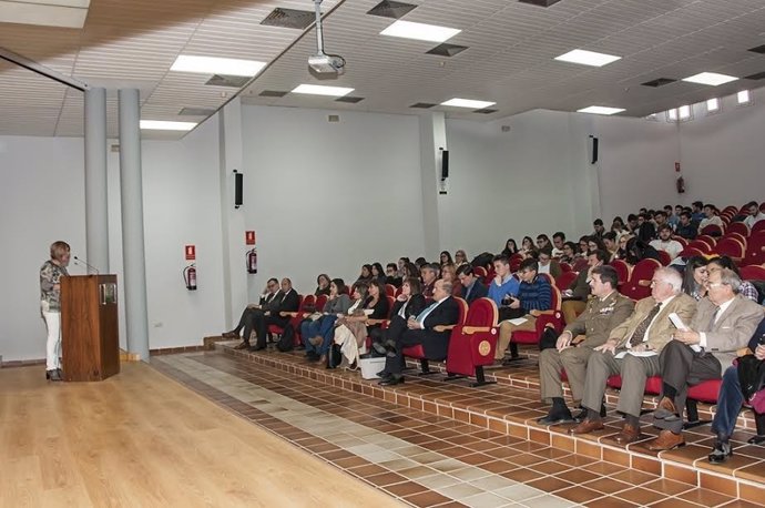 Rosario Cordero participa en las jornadas de la UEx sobre diputaciones 