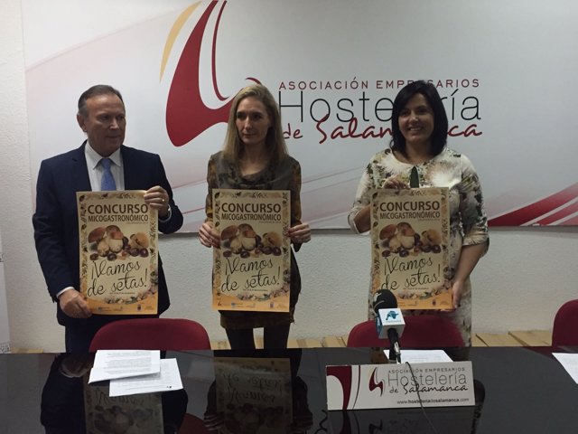 Román Hernández, Cristina Ruiz Sagarduy y Silvia González.