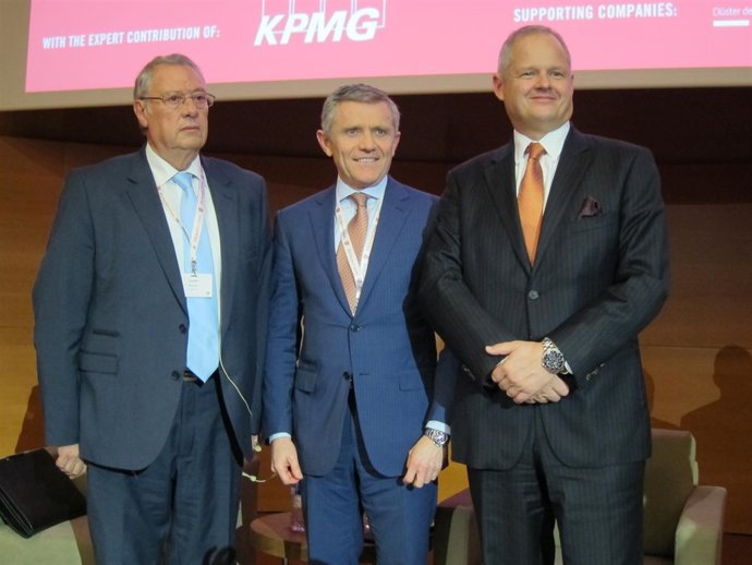 J.Roura (Faconauto), J.Pérez Botello (Vaesa) y M.Sachon (Iese)