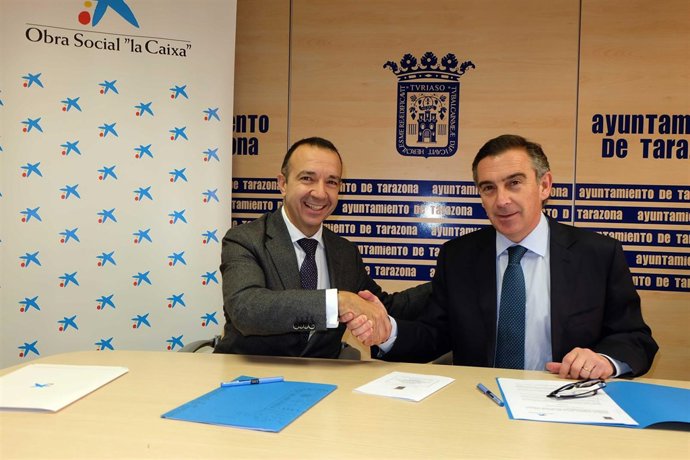 Marqueta y Beamonte, tras firmar el acuerdo en el Ayuntamiento de Tarazona