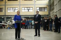 Cifuentes quiere celebrar el congreso regional antes de Semana Santa y decidirá si se presenta tras el nacional
