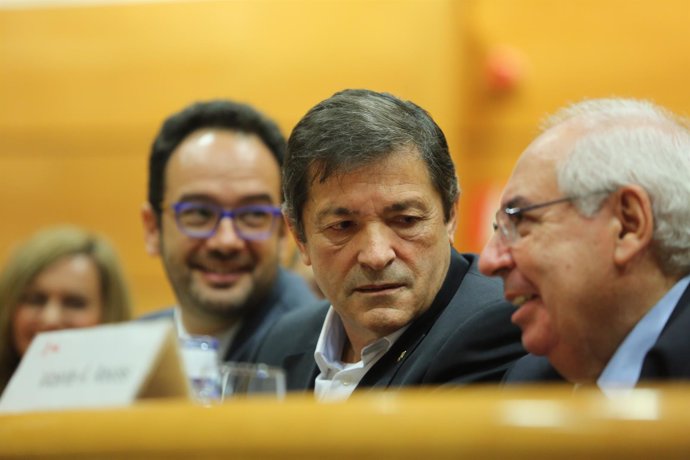 Javier Fernández, Antonio Hernando y Vicente Álvarez  Areces en el Senado