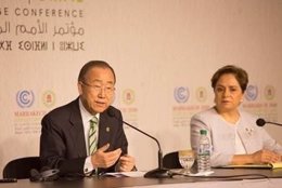 Ban Ki Moon y Patricia Espinosa informan a los medios en la COP22