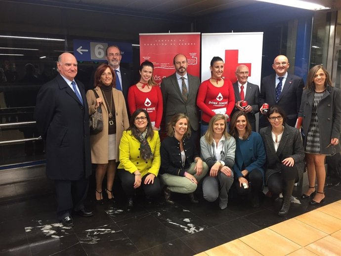 Nota, Fotos Y Audio: Metro Busca La Solidaridad Del Viajero En Su Campaña Anual 