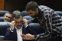 El Grupo Parlamentario de Podemos se reúne sin López ni Espinar