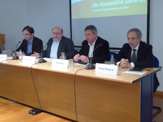 El director general de la ATM, Pere Torres (centro)