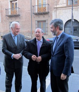 Lesmes, entre el presidente del TSJCyL y el de la Audiencia de Valladolid.