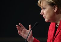 Merkel revelará este domingo si competirá por su tercera reelección en 2017, según fuentes de la CDU