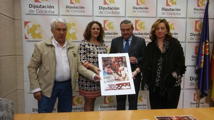 Barbero y Alcalde (centro), durante la presentación del evento