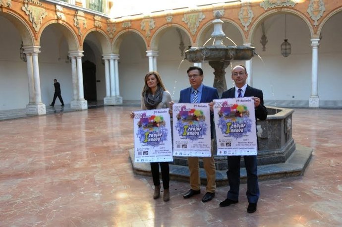 Martín (izda.), durante la presentación del evento