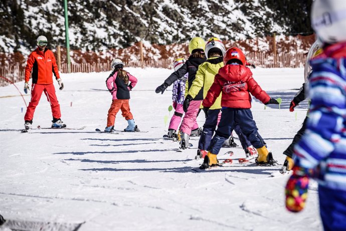 Vallnord, esquí, niños, escuela de esquí, Andorra