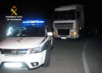 La Guardia Civil intercepta a un camionero en Jumilla que conducía bajo los efectos del cannabis y sin seguro