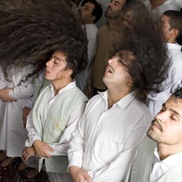 Isabel Muñoz retrata El amor y el éxtasis