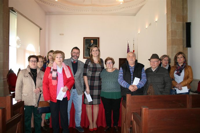 Entrega de ayudas a familias de Baeza