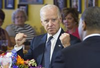 Biden achaca la derrota de Clinton a la falta de atención de los demócratas en zona rural