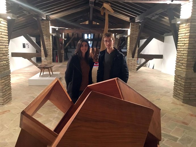 Aser Longás y Maitena Muruzábal presentan exposición.